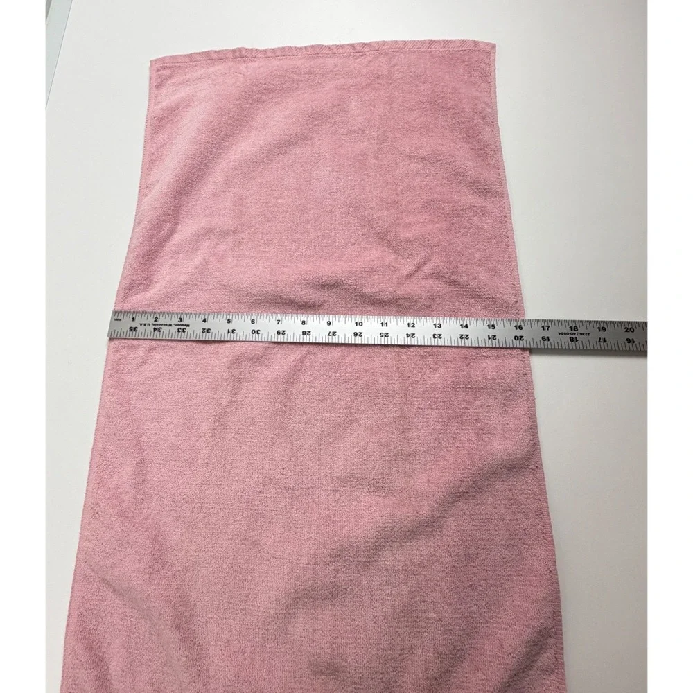 Vintage Avanti Pink Hand Towel Lace Rose Trim Cottagecore Bathroom Decor